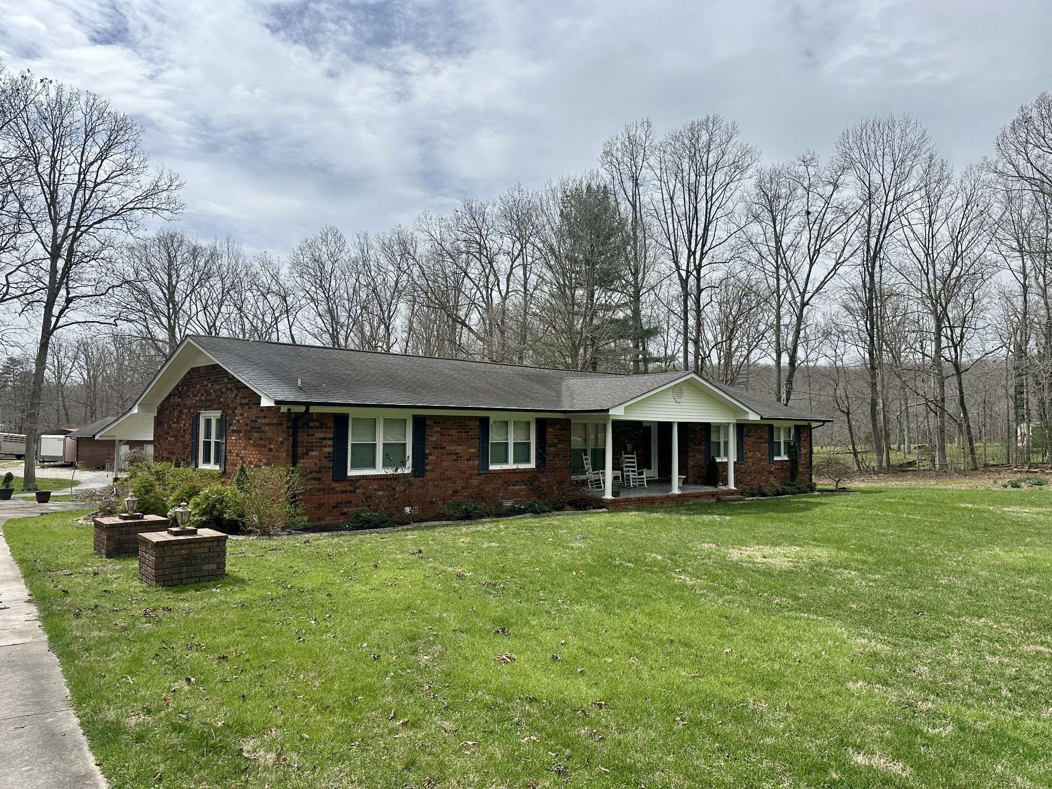 177 Plain View Lake Dr #N, Tracy City, TN 37387