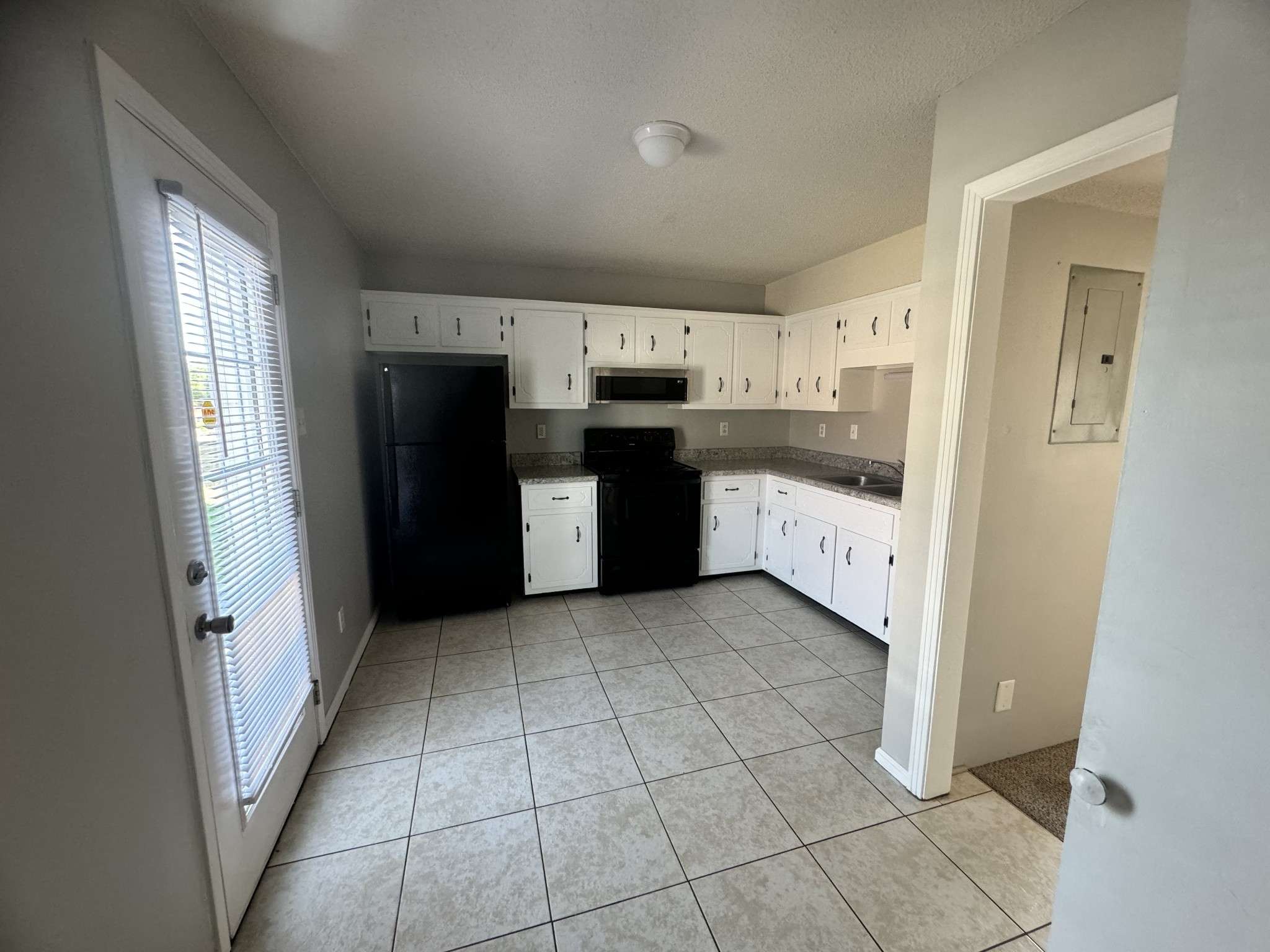 123 Stephanie Dr #F, Clarksville, TN 37042