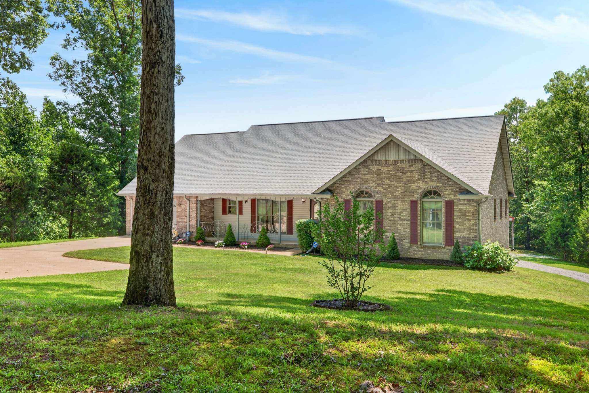 197 Boat Dock Rd, Dover, TN 37058