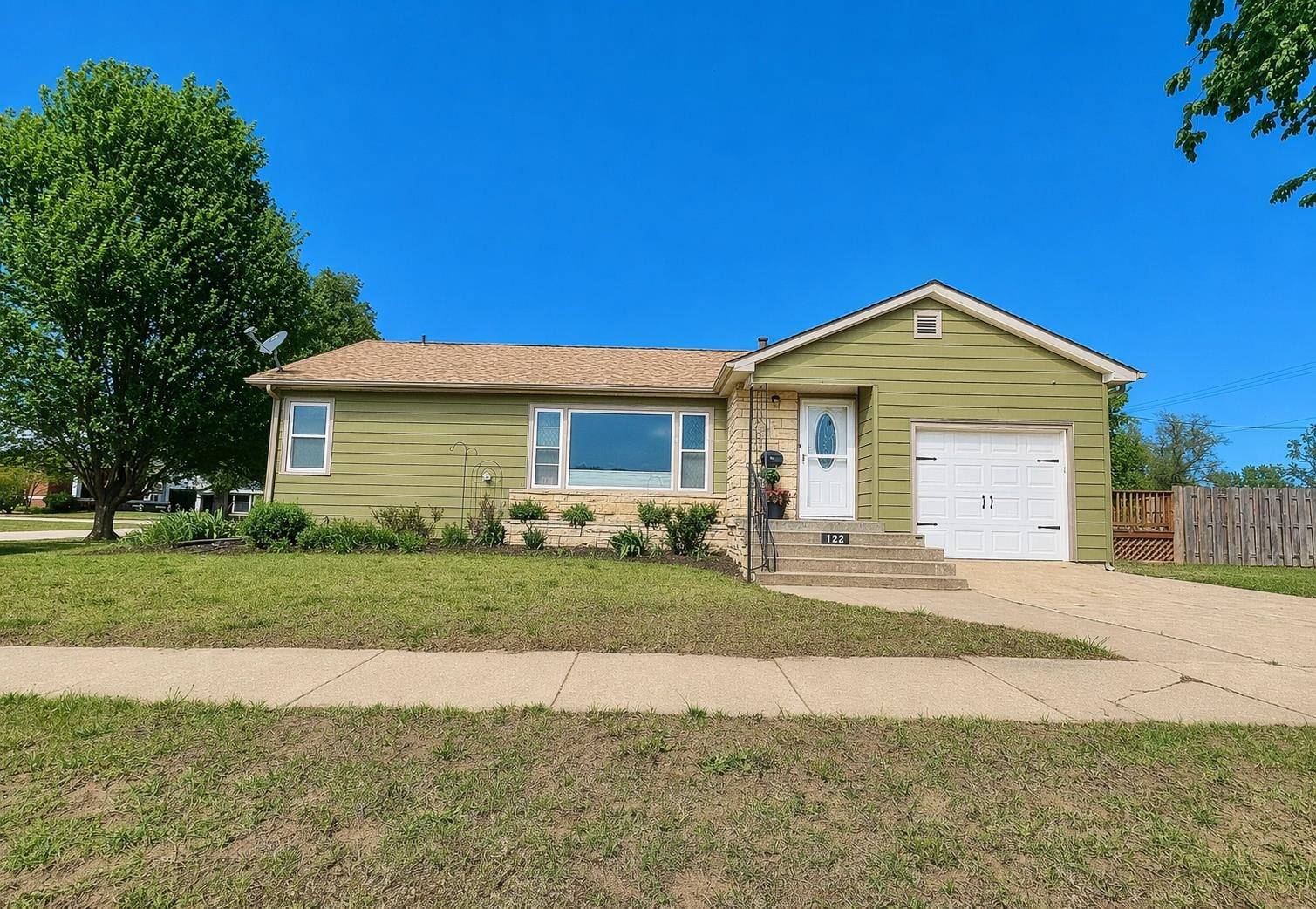 122 W Vine St., Argonia, KS 67004