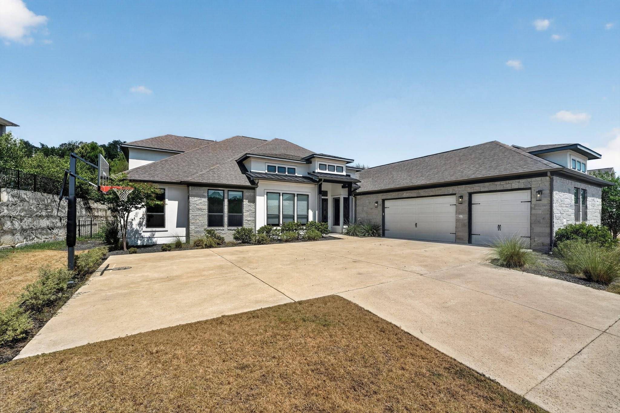 308 Lodestone LN, Austin, TX 78738