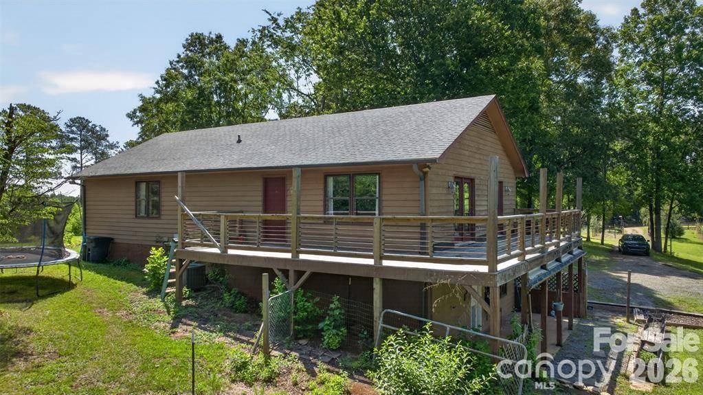 00 Misery Ridge TRL, Mill Spring, NC 28756