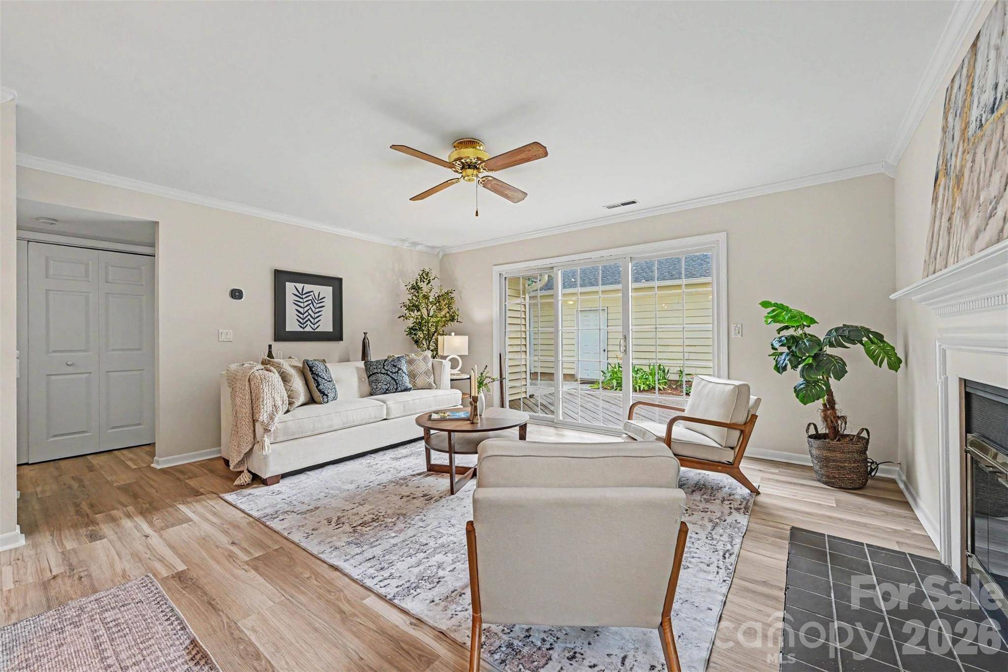 8834 Rittenhouse CIR, Charlotte, NC 28270