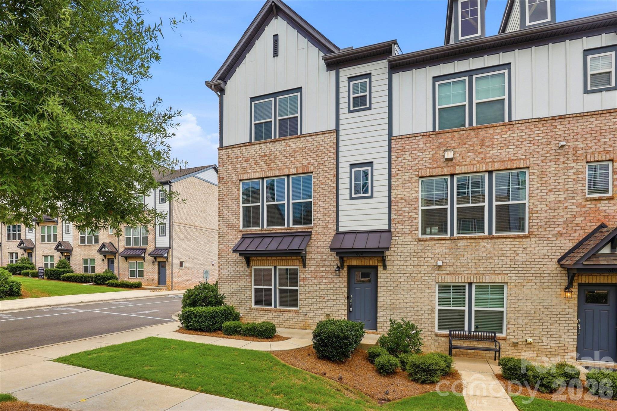 604 Tudor Park WAY, Charlotte, NC 28211