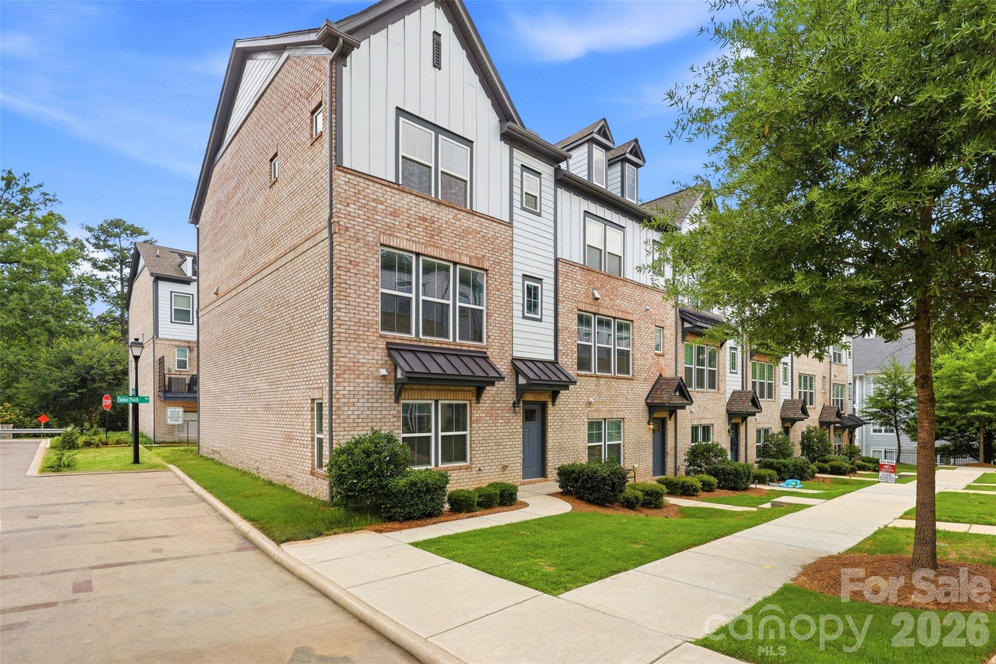 604 Tudor Park WAY, Charlotte, NC 28211