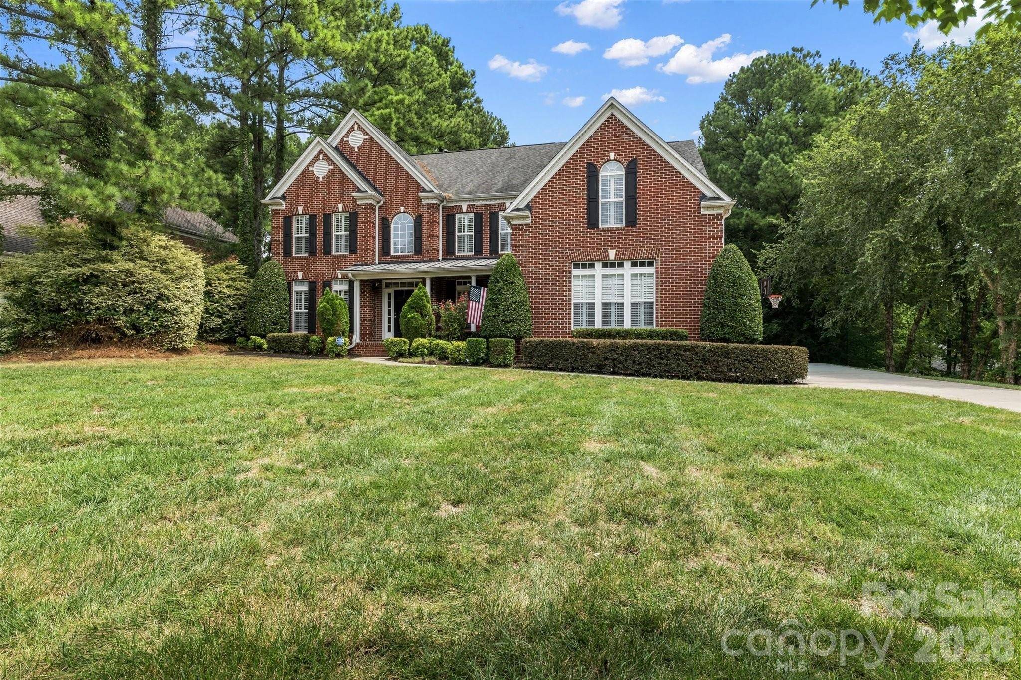 309 Stonewater Bay LN, Mount Holly, NC 28120