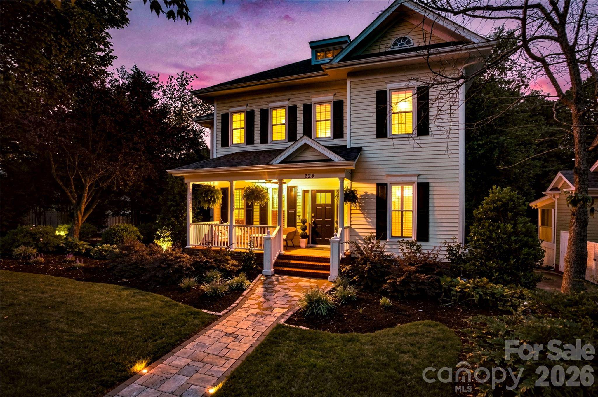 224 N Kimberly RD, Davidson, NC 28036
