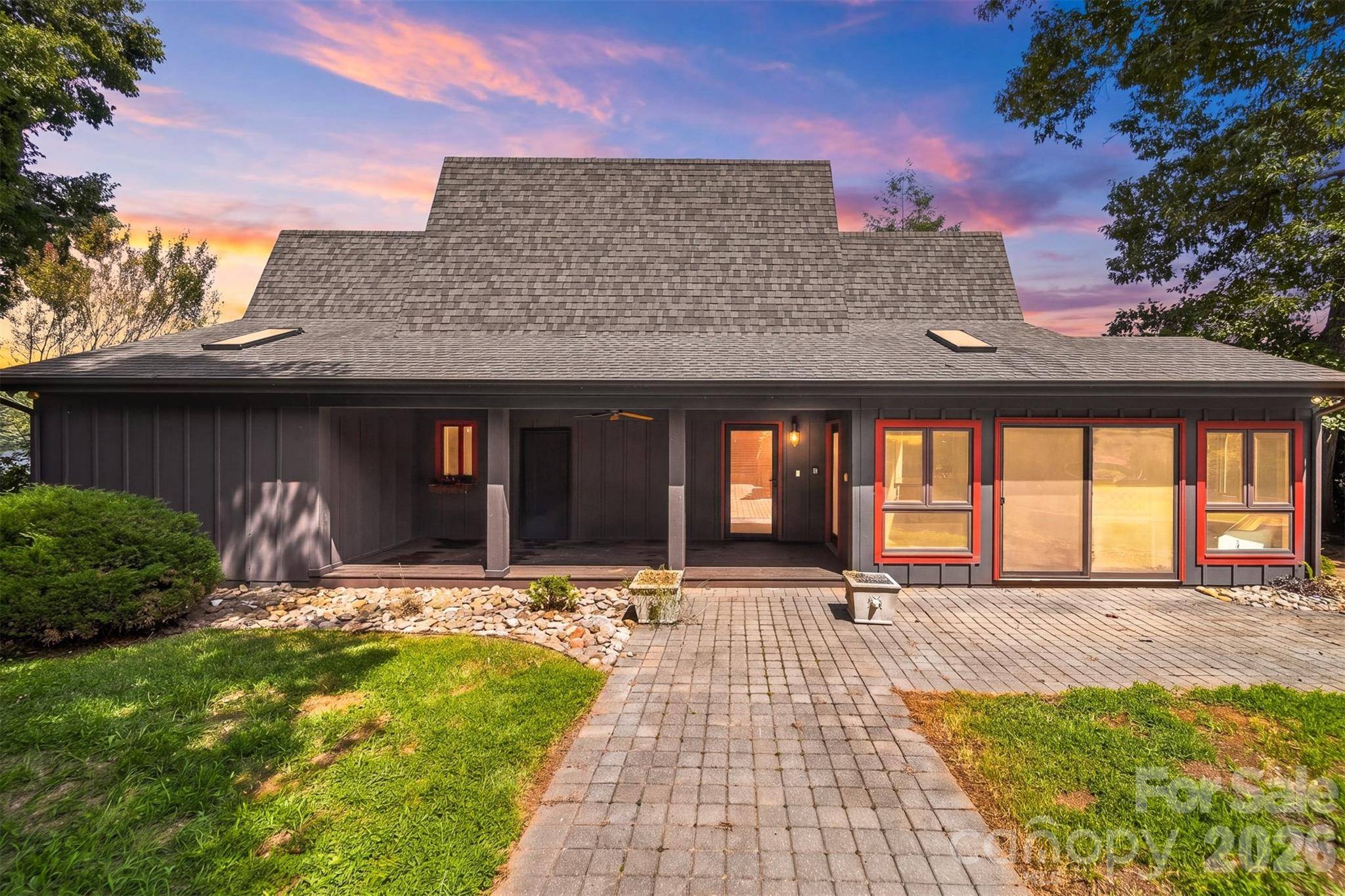 6580 Central DR, Conover, NC 28613