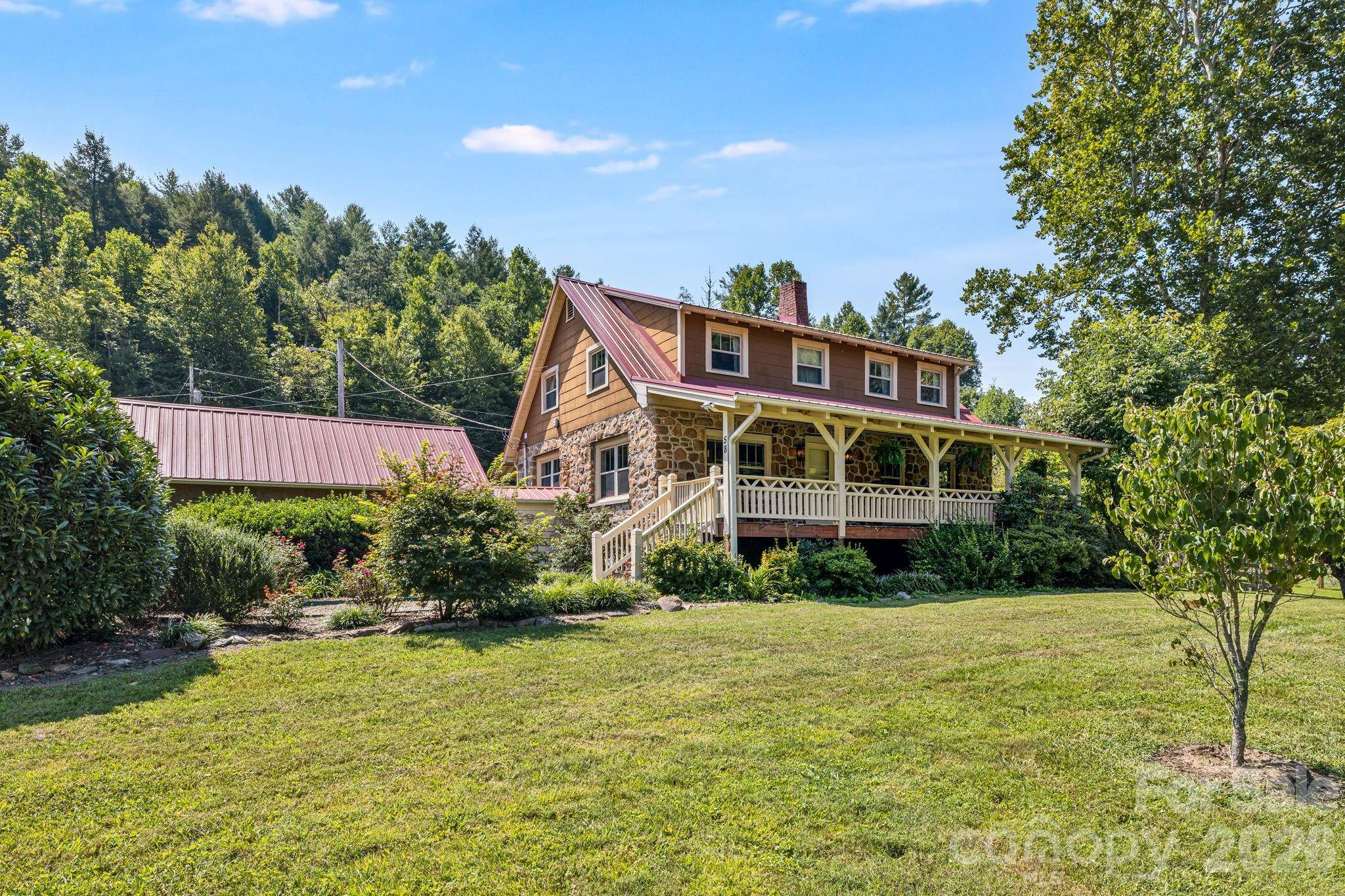 58 Guntertown RD, Marshall, NC 28753