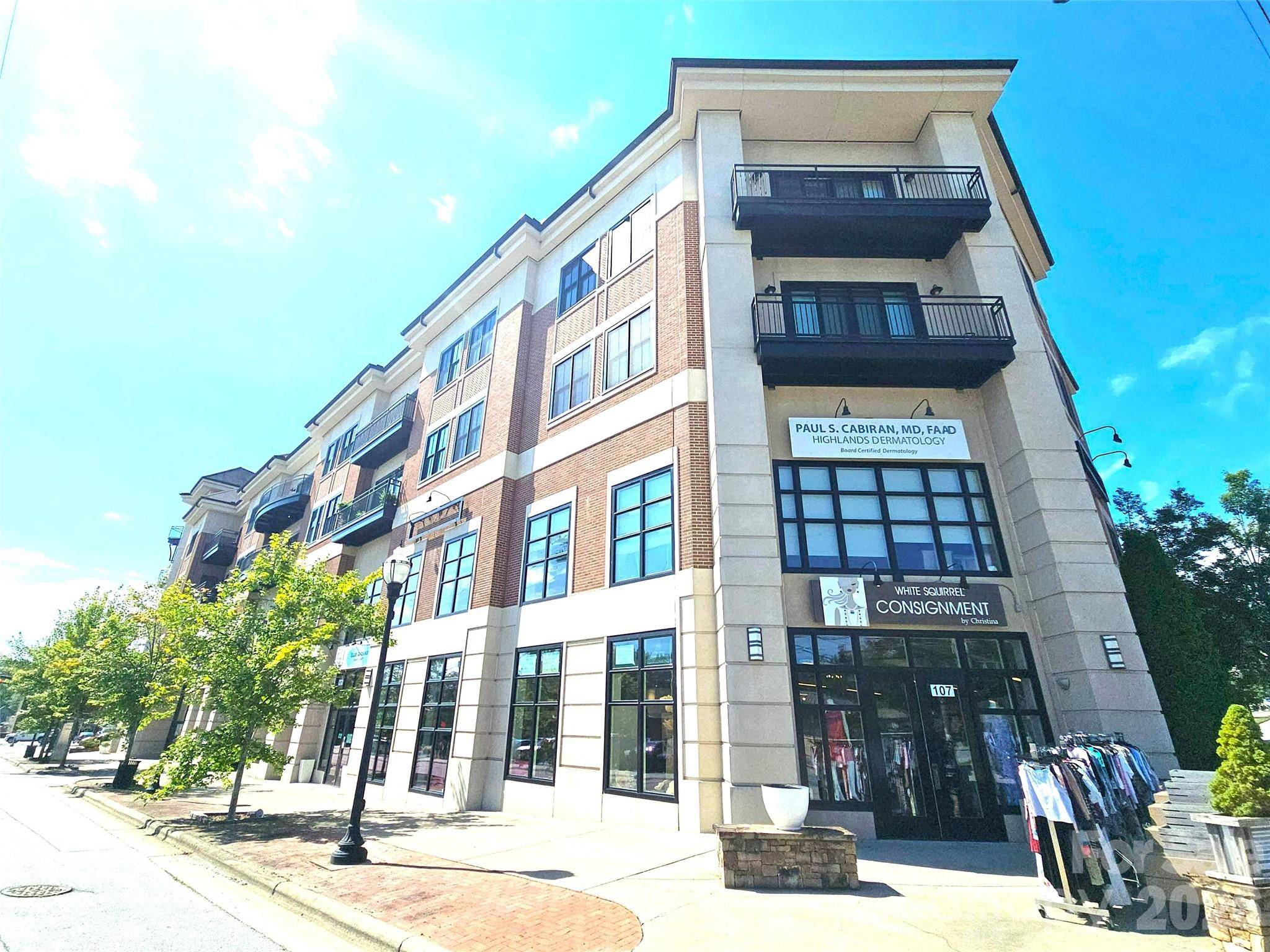 29 W French Broad ST #107, Brevard, NC 28712