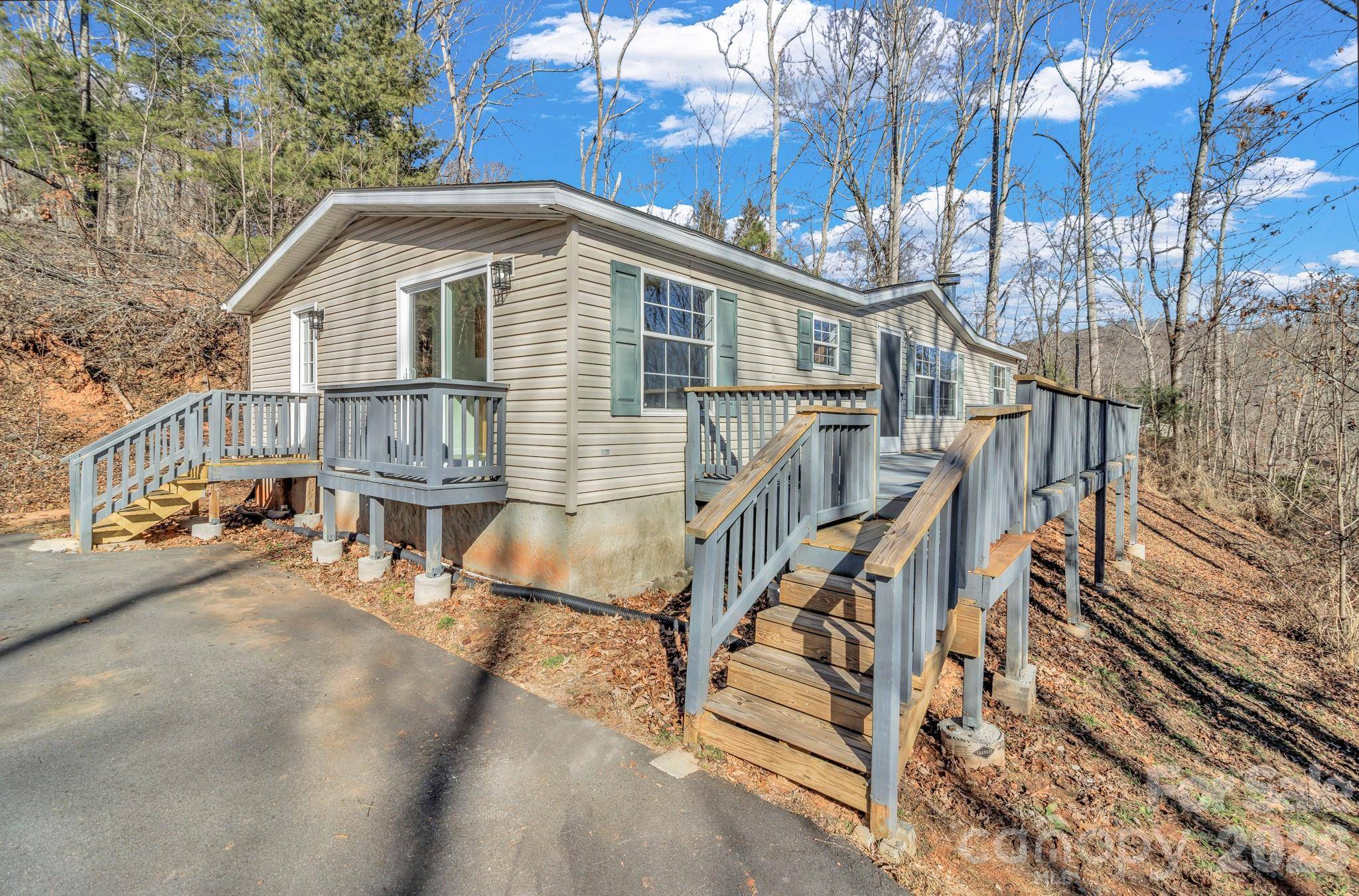 30 Pinners Cove RD, Asheville, NC 28803