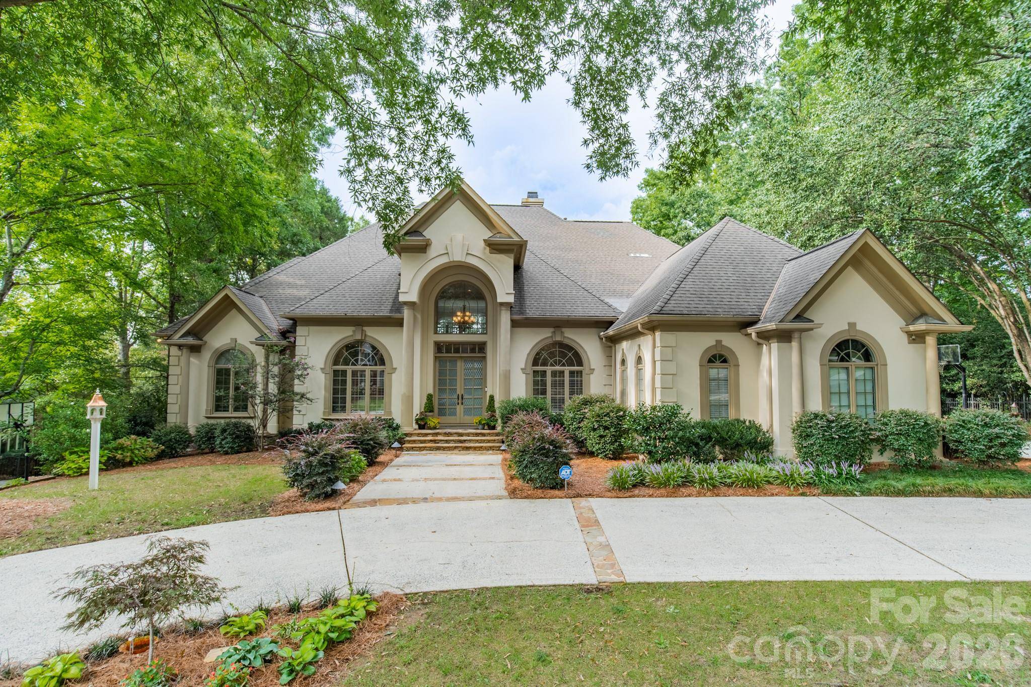 4732 Old Course DR, Charlotte, NC 28277