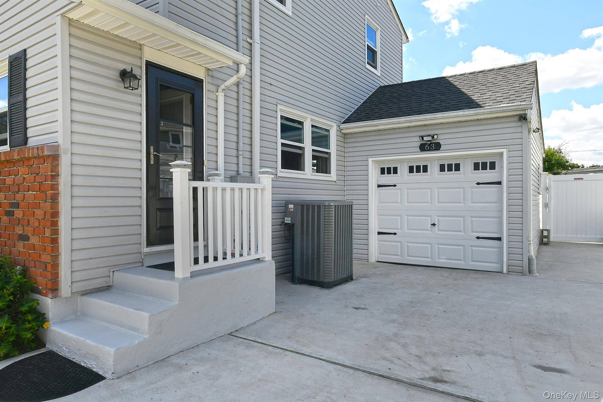 63 Michele TER, Massapequa Park, NY 11762