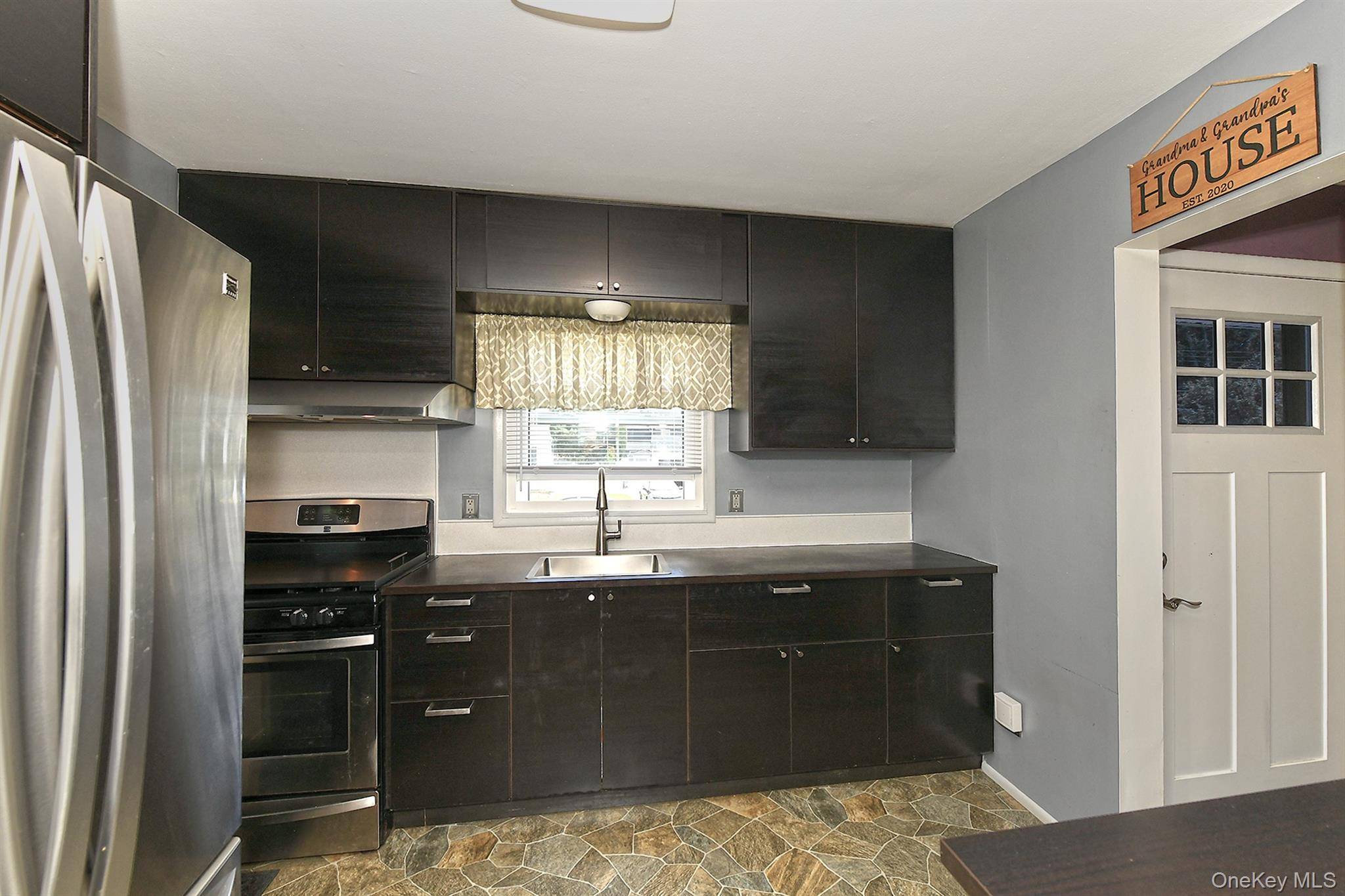 63 Michele TER, Massapequa Park, NY 11762