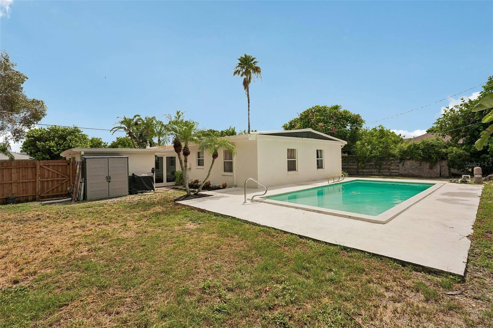 2406 FLORIDA BLVD, Bradenton, FL 34207