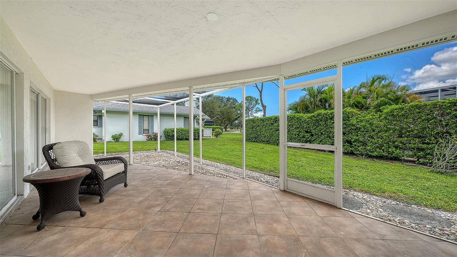 3522 FERNDELL, Sarasota, FL 34235