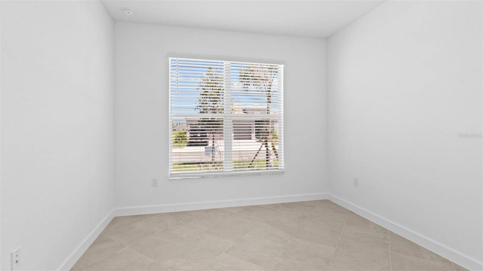 8571 SAINT KITTS CIR, Englewood, FL 34224