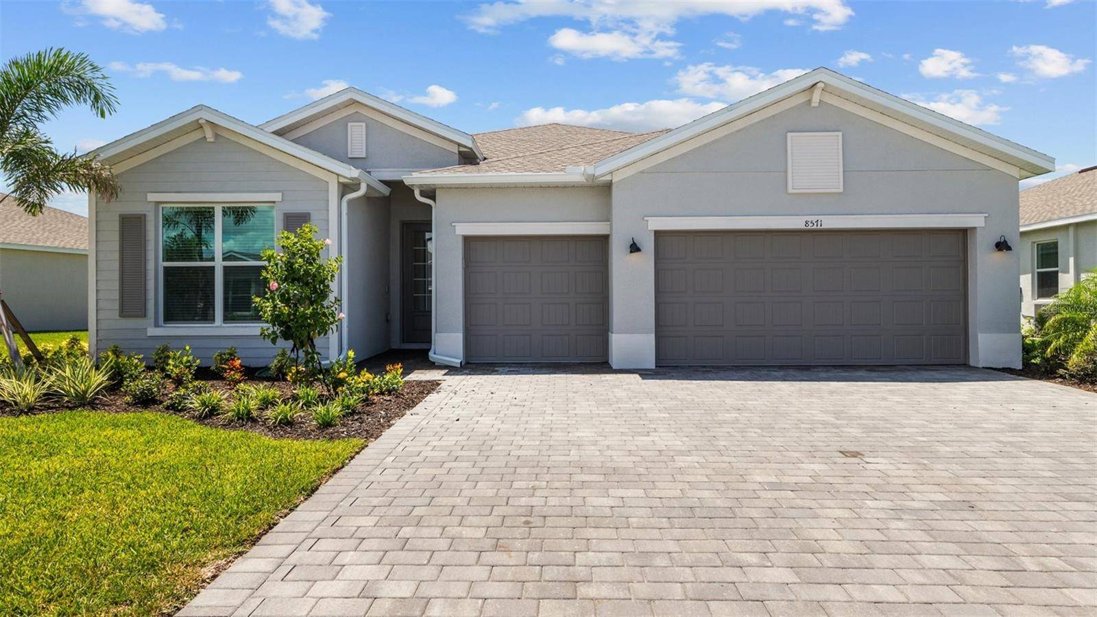 8571 SAINT KITTS CIR, Englewood, FL 34224