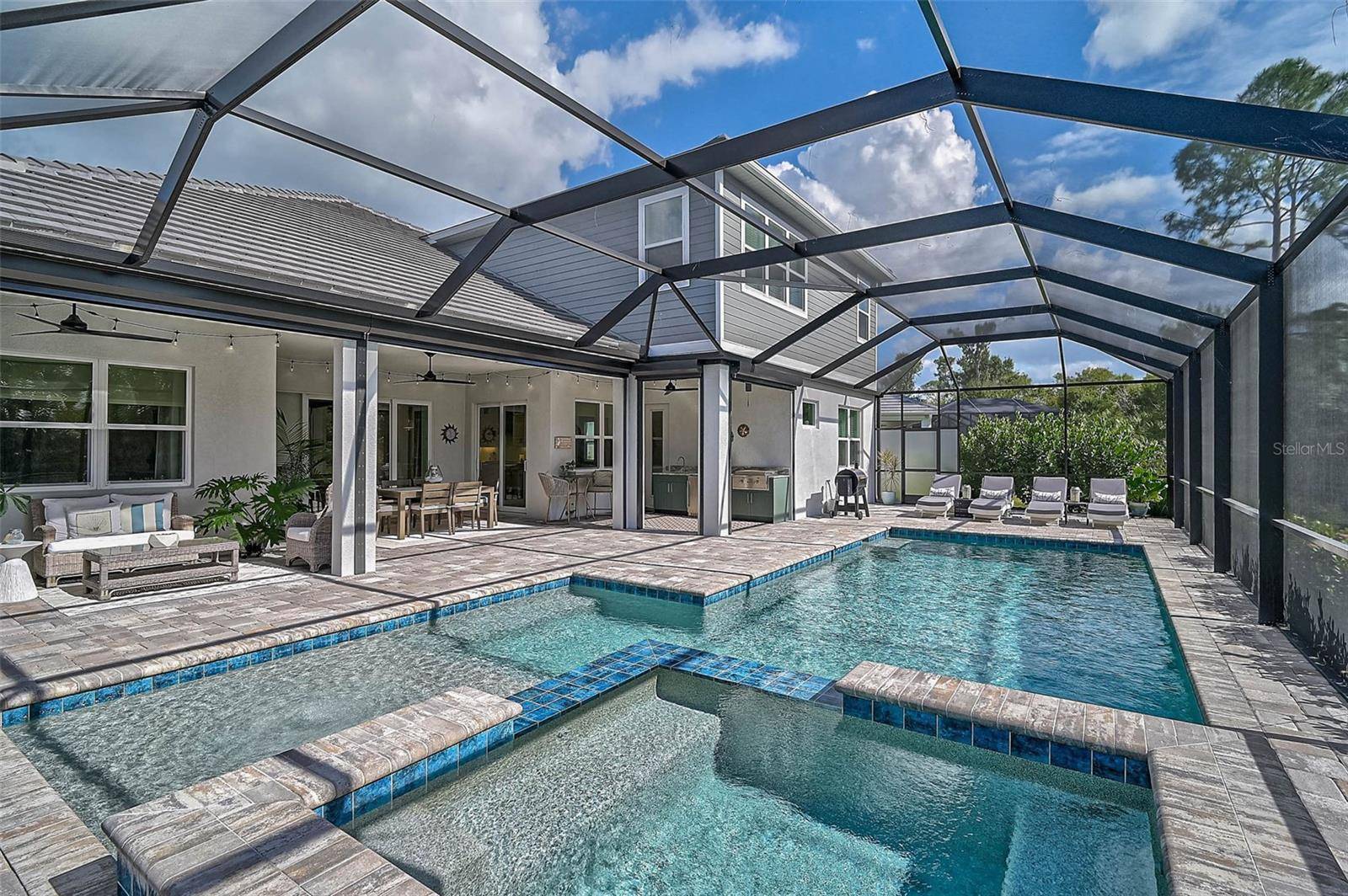 21345 HOLMES CIR, Venice, FL 34293