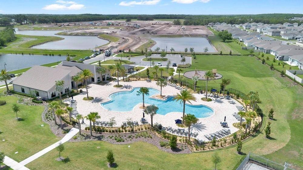2068 LIVE OAK RIDGE RD, Kissimmee, FL 34746