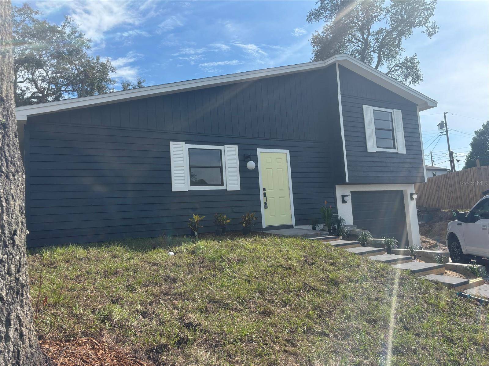 1107 GOSHEN RD, Tarpon Springs, FL 34689