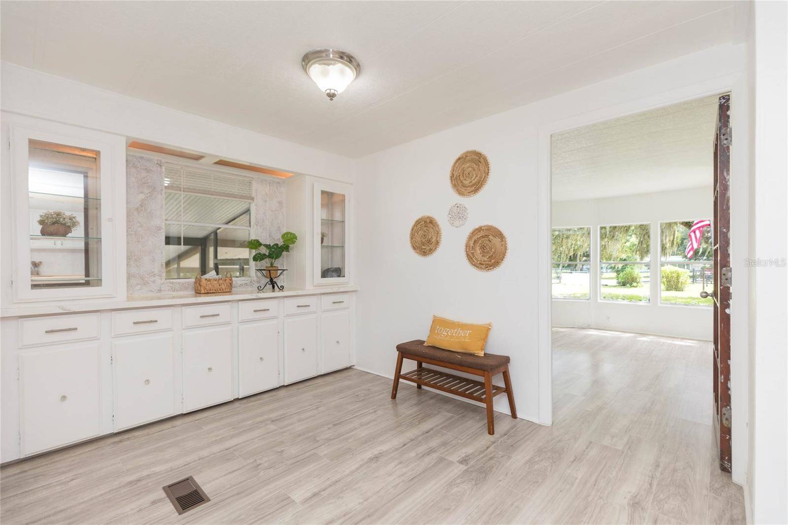 4211 LOWELL LN, Zephyrhills, FL 33541