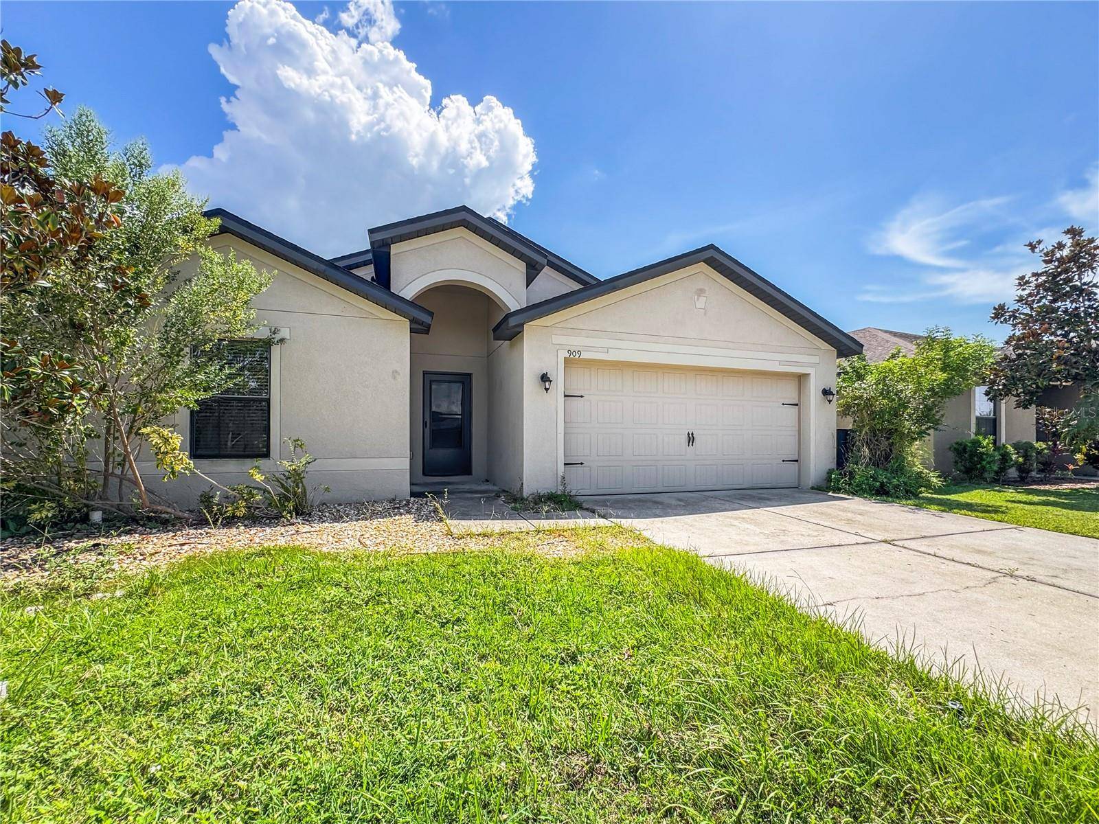 Address not disclosed, Ruskin, FL 33570