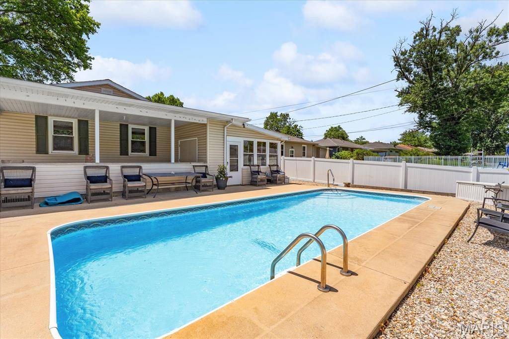 1515 Madison AVE, Edwardsville, IL 62025