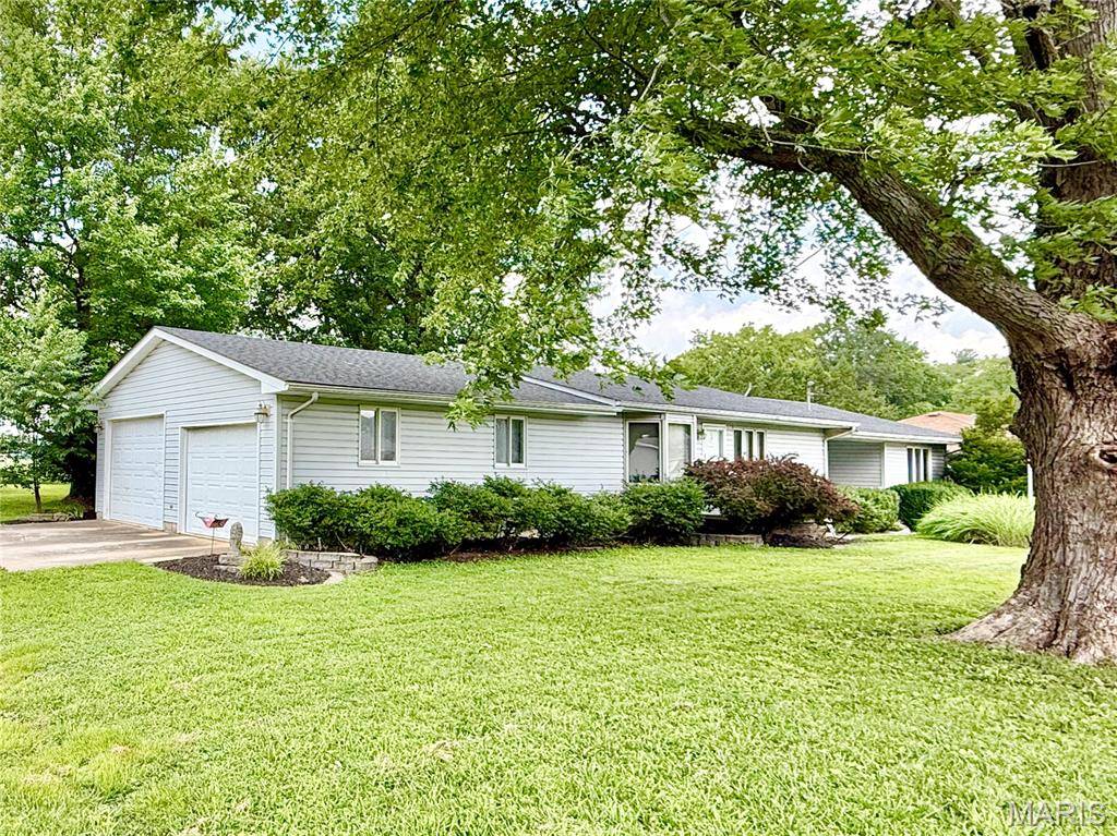 319 Fillmore ST, Worden, IL 62097