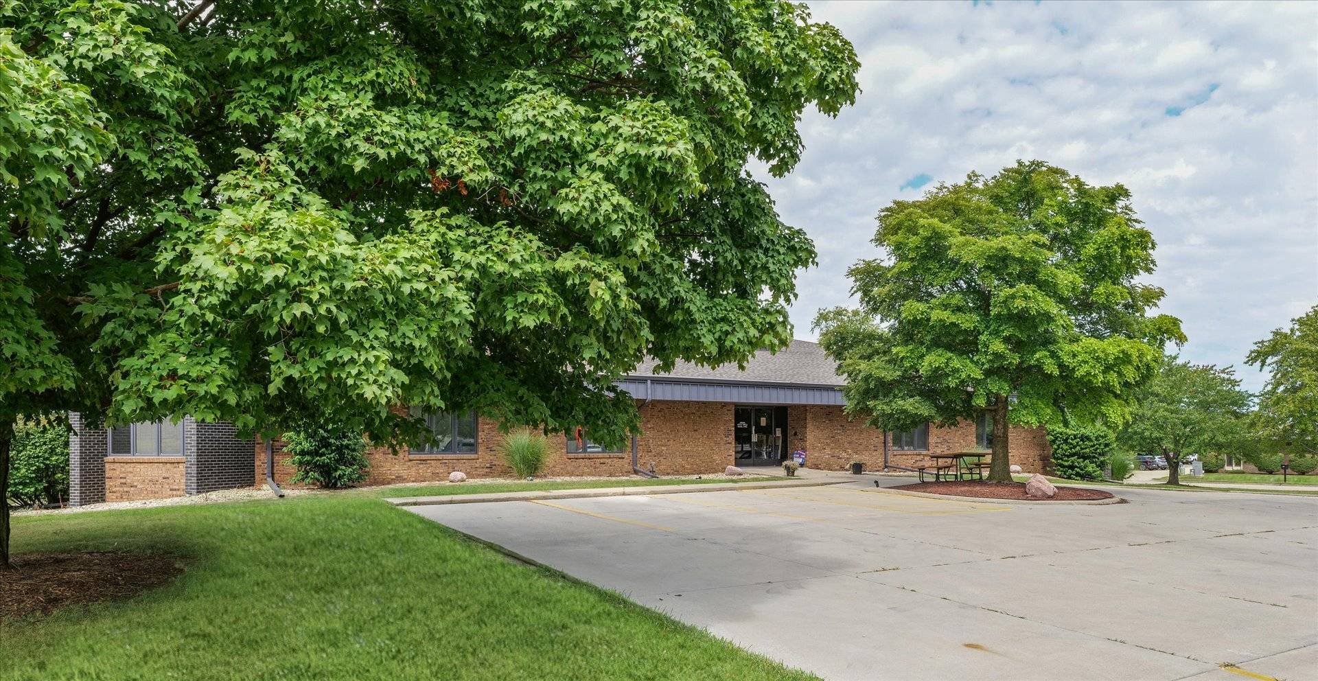 2101 W Park CT, Champaign, IL 61821