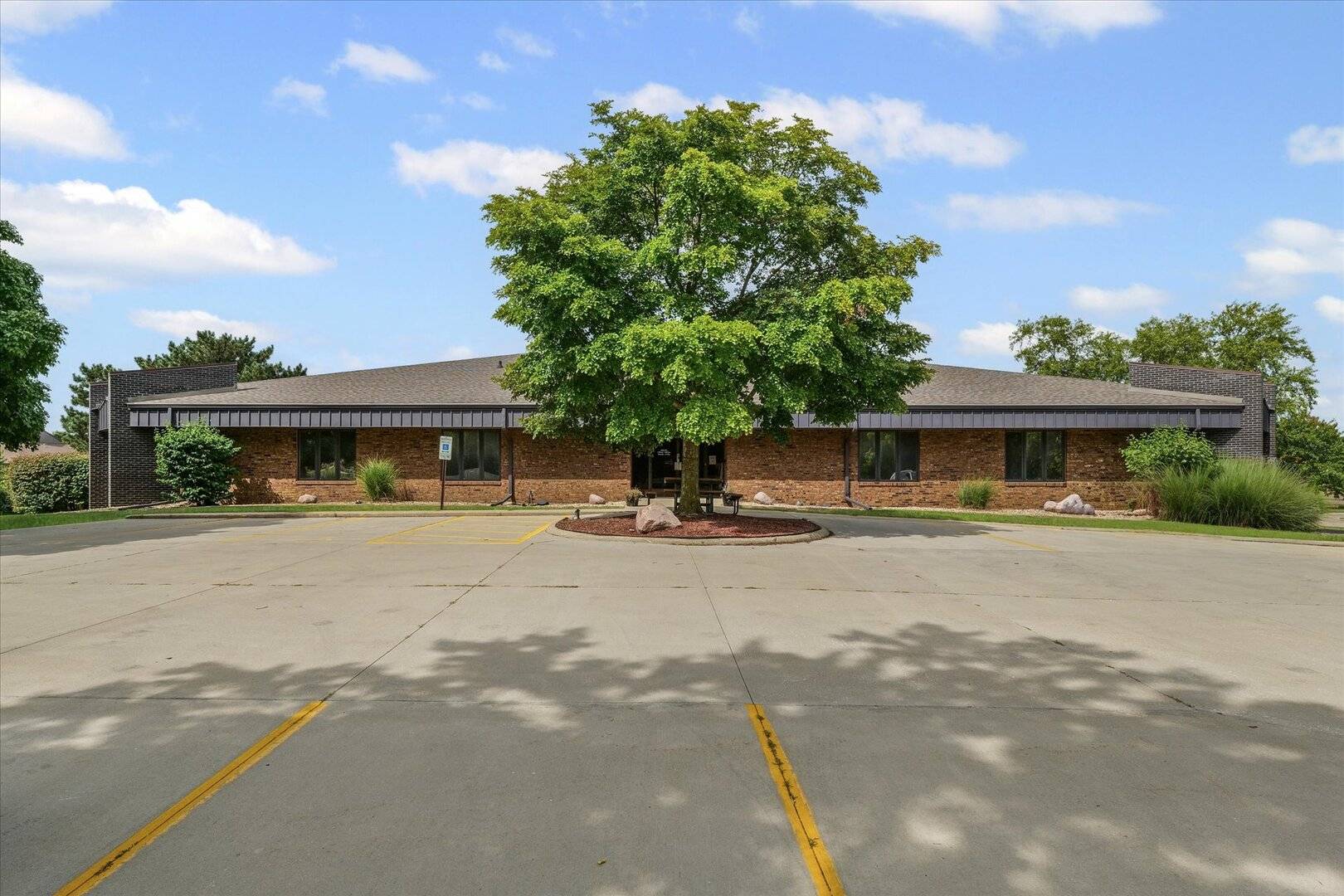 2101 W Park CT, Champaign, IL 61821
