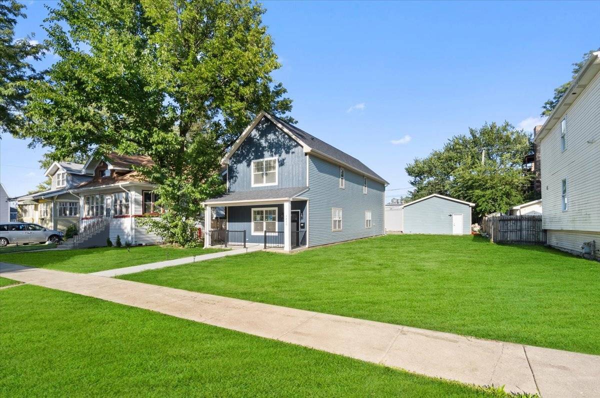 1411 S 6th AVE, Maywood, IL 60153
