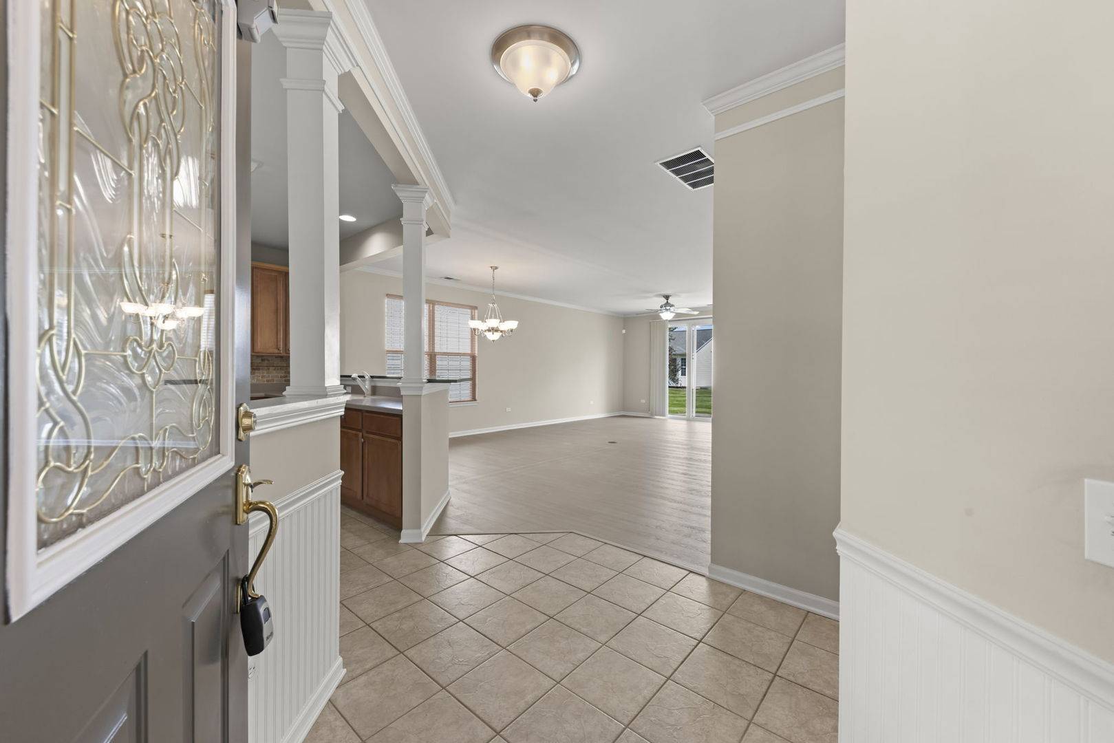 312 National DR, Shorewood, IL 60404