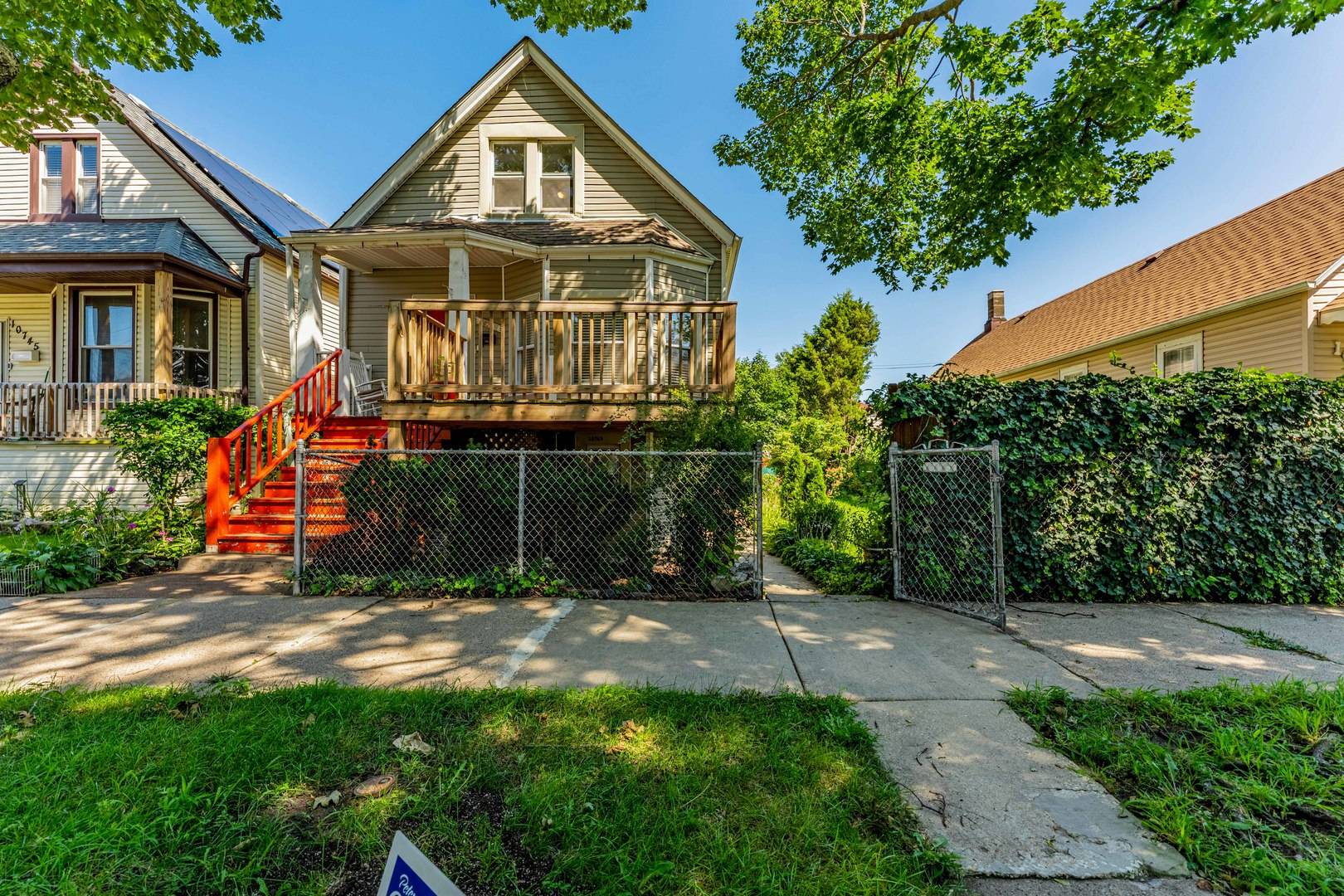 10749 S Avenue J, Chicago, IL 60617