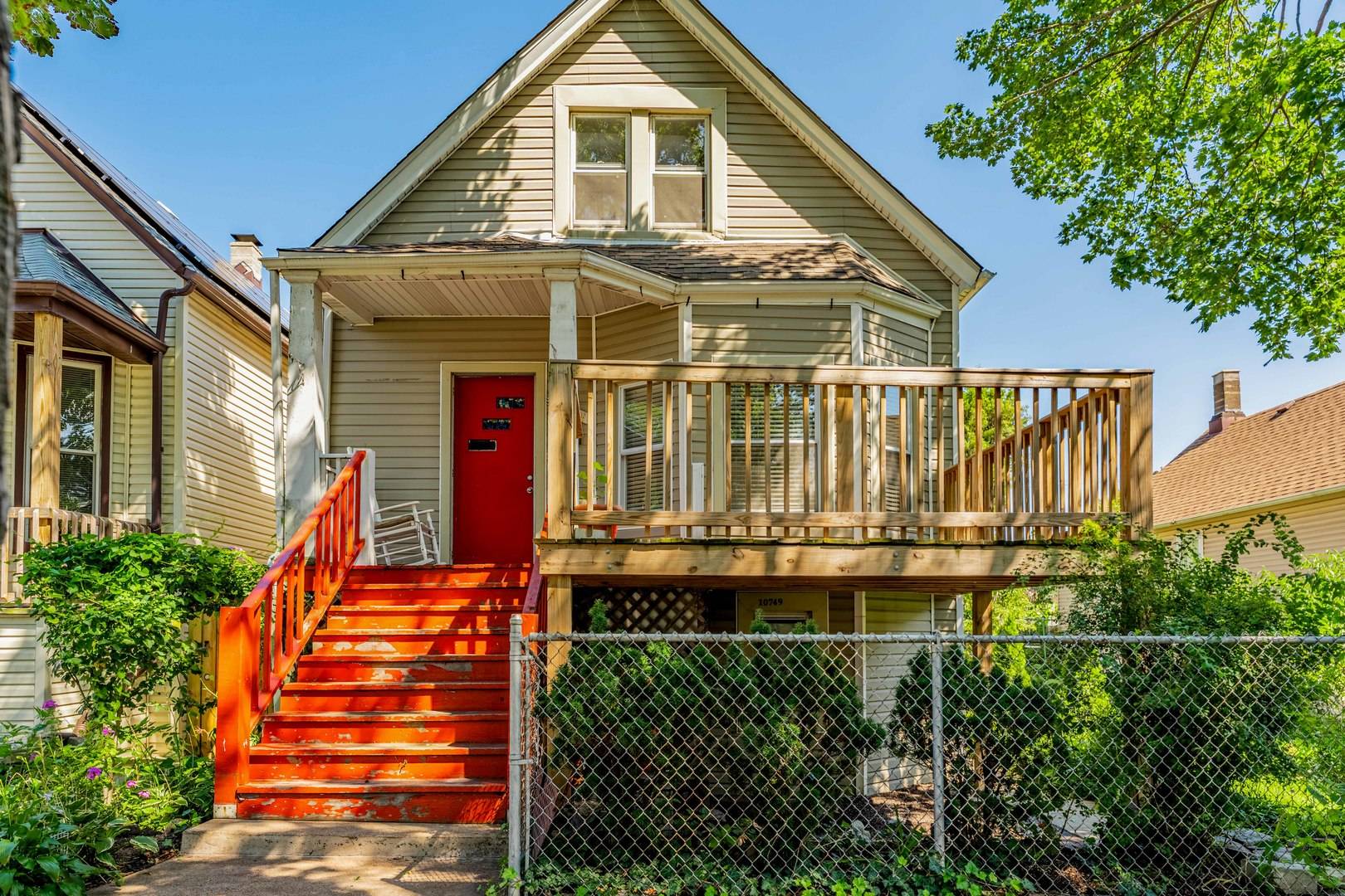 10749 S Avenue J, Chicago, IL 60617