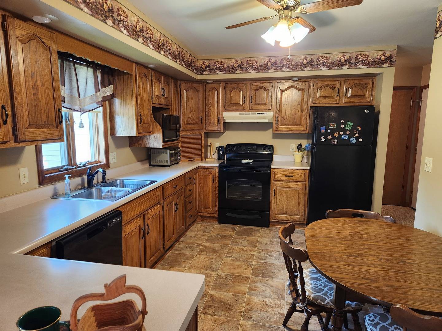 810 Marty AVE, Rock Falls, IL 61071
