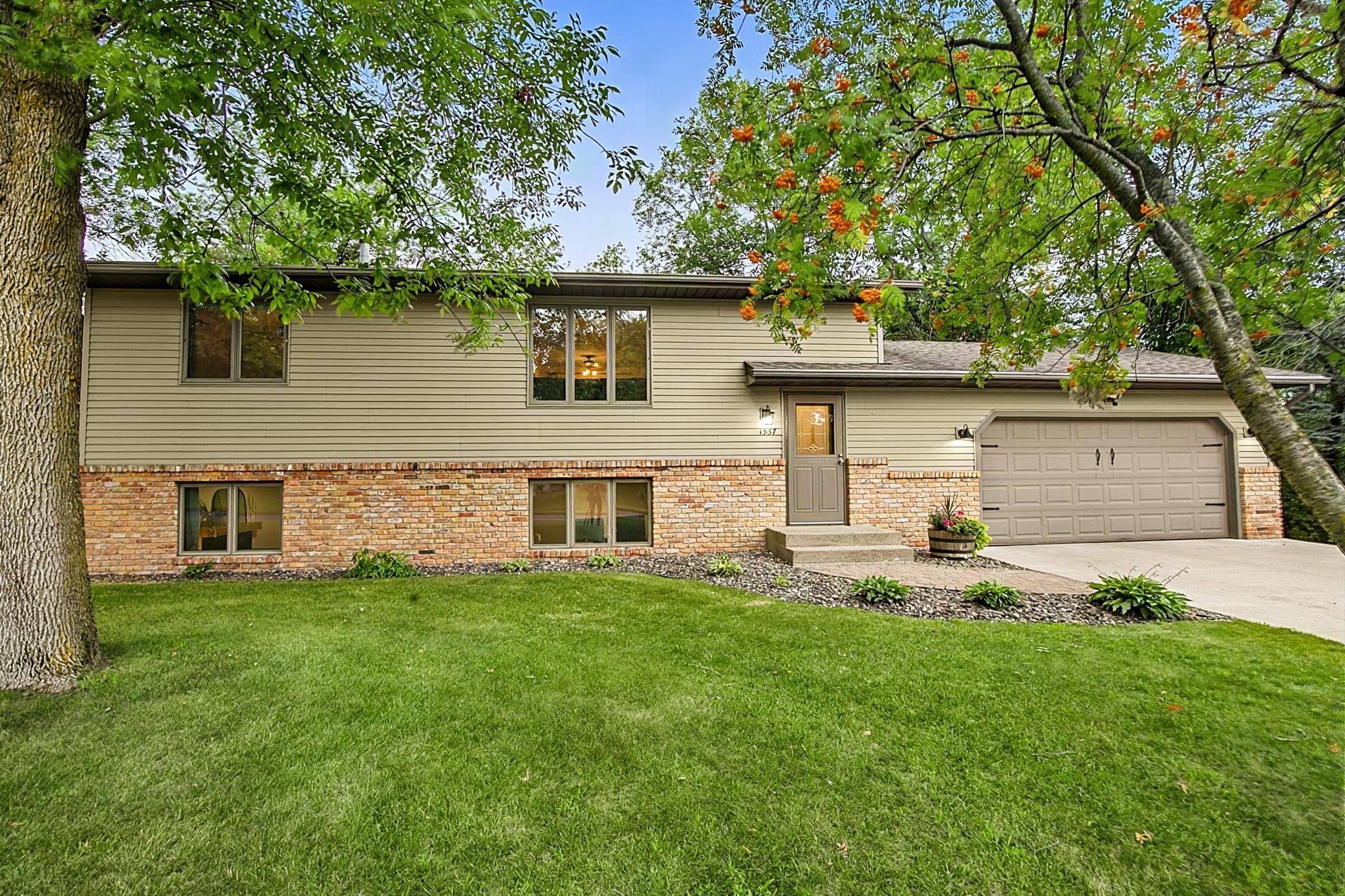 1557 Wildwood RD, Saint Cloud, MN 56303