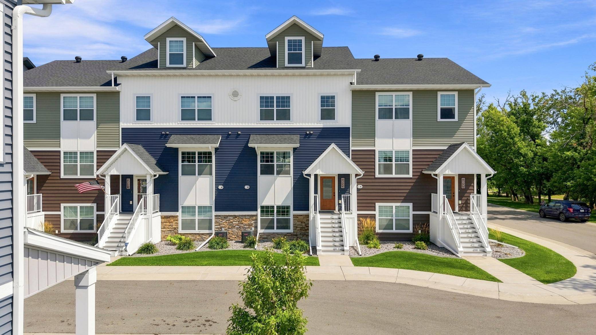 5853 41st ST S, Fargo, ND 58104
