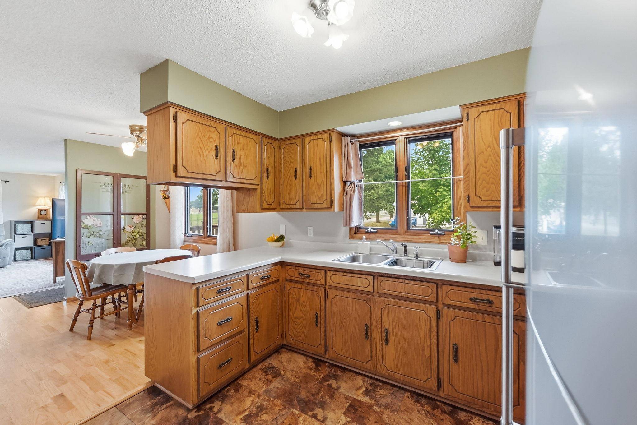 681 Elm ST, Paynesville, MN 56362