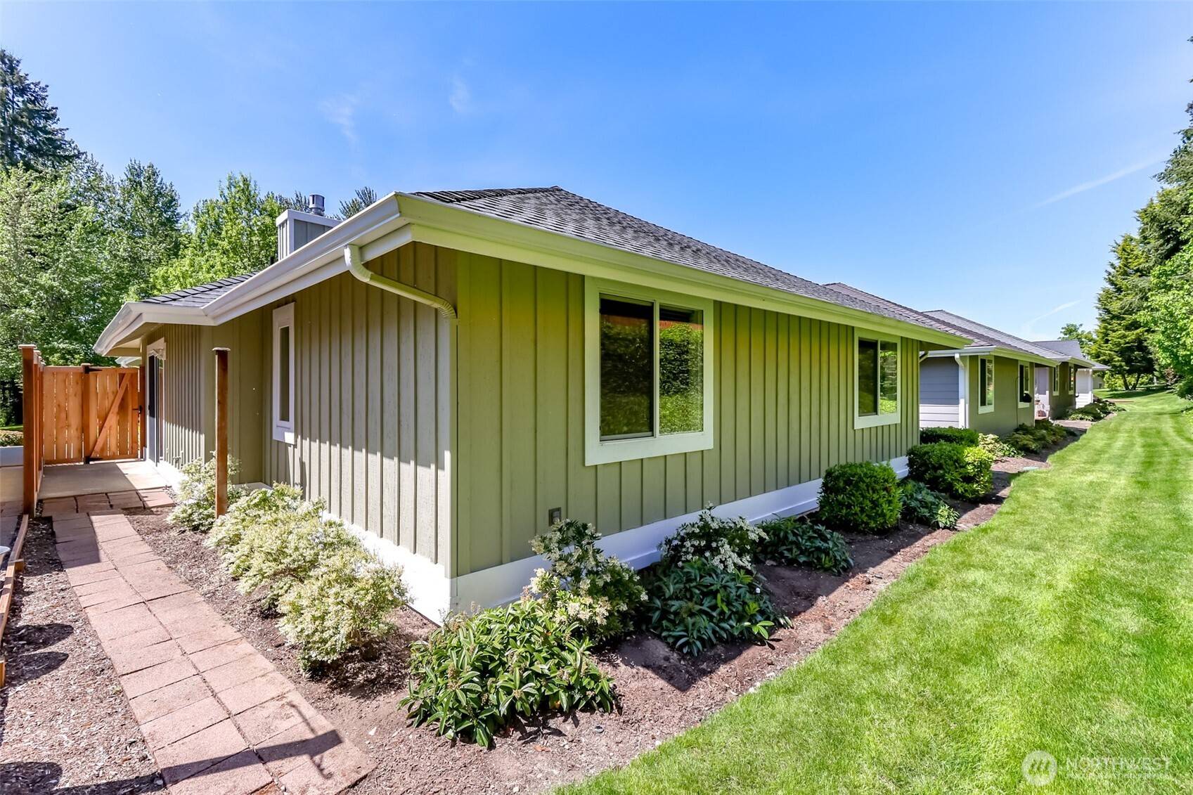 4525 7th ST SE #8, Puyallup, WA 98374