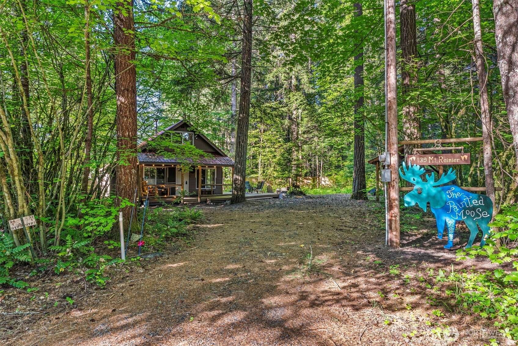 139 Mount Rainier DR, Packwood, WA 98361