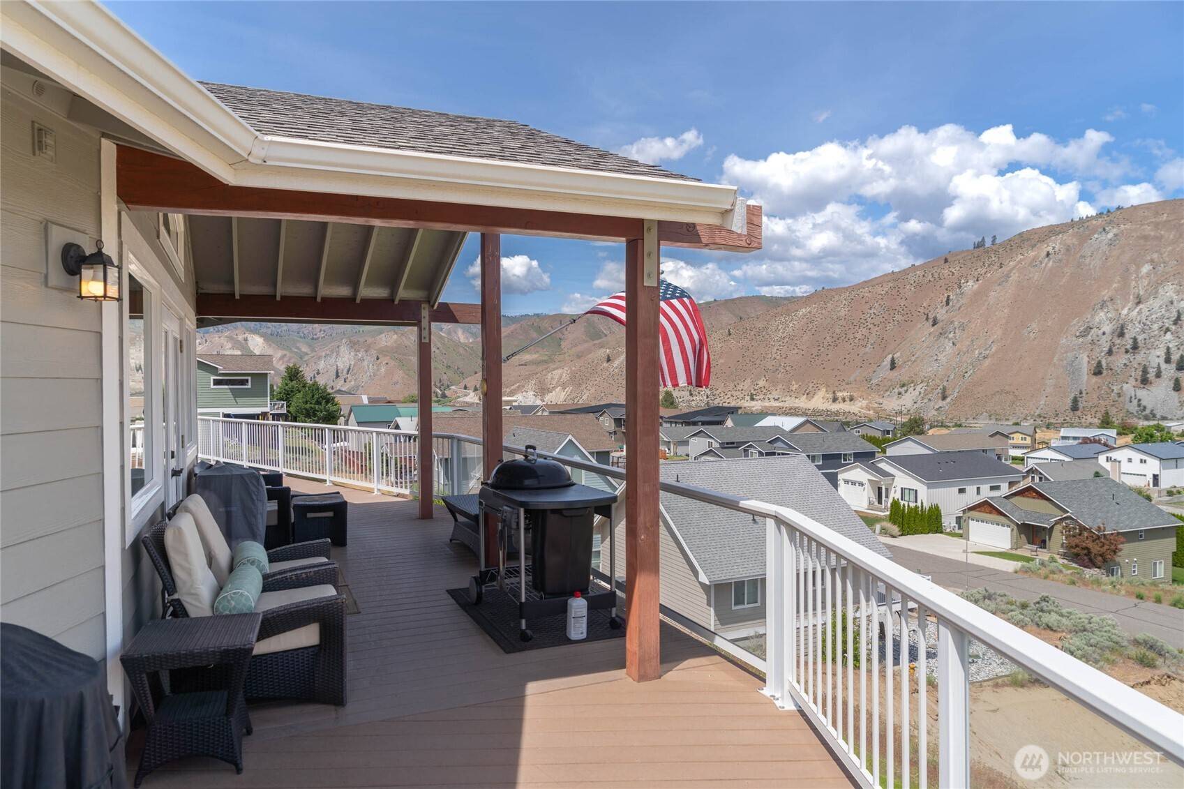 275 E Emerson DR, Orondo, WA 98843