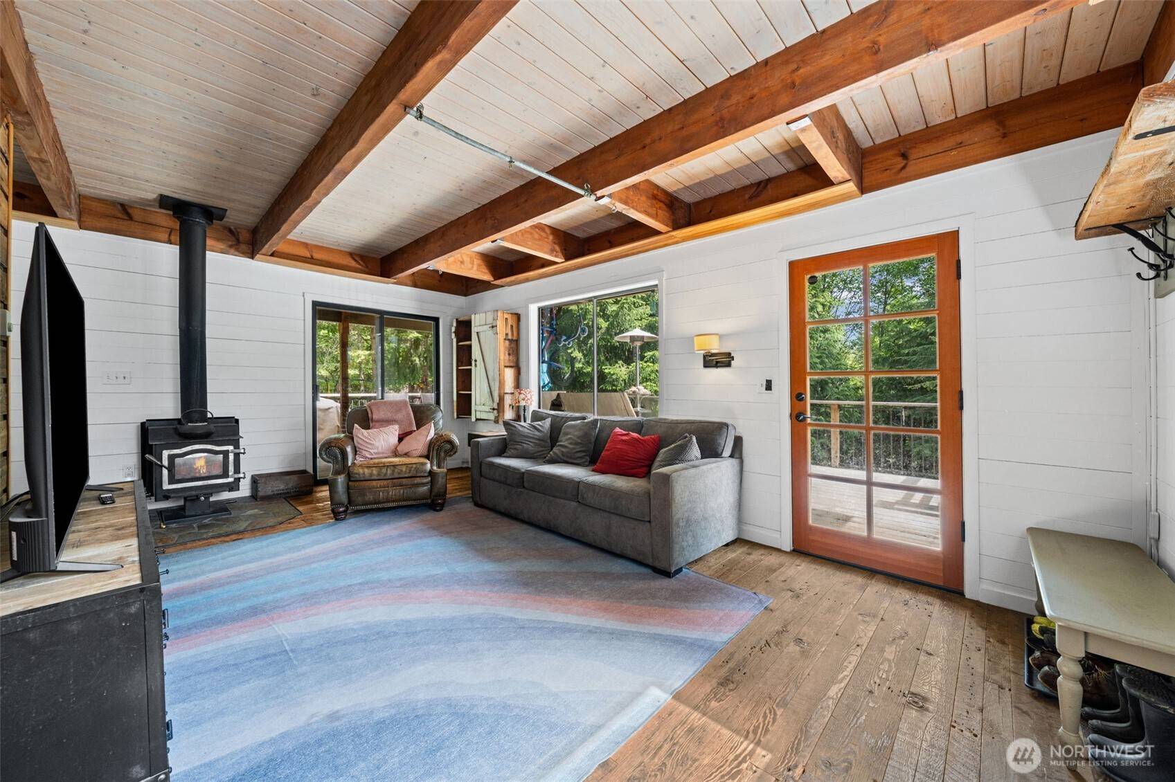 281 Wilderness LN, Easton, WA 98925