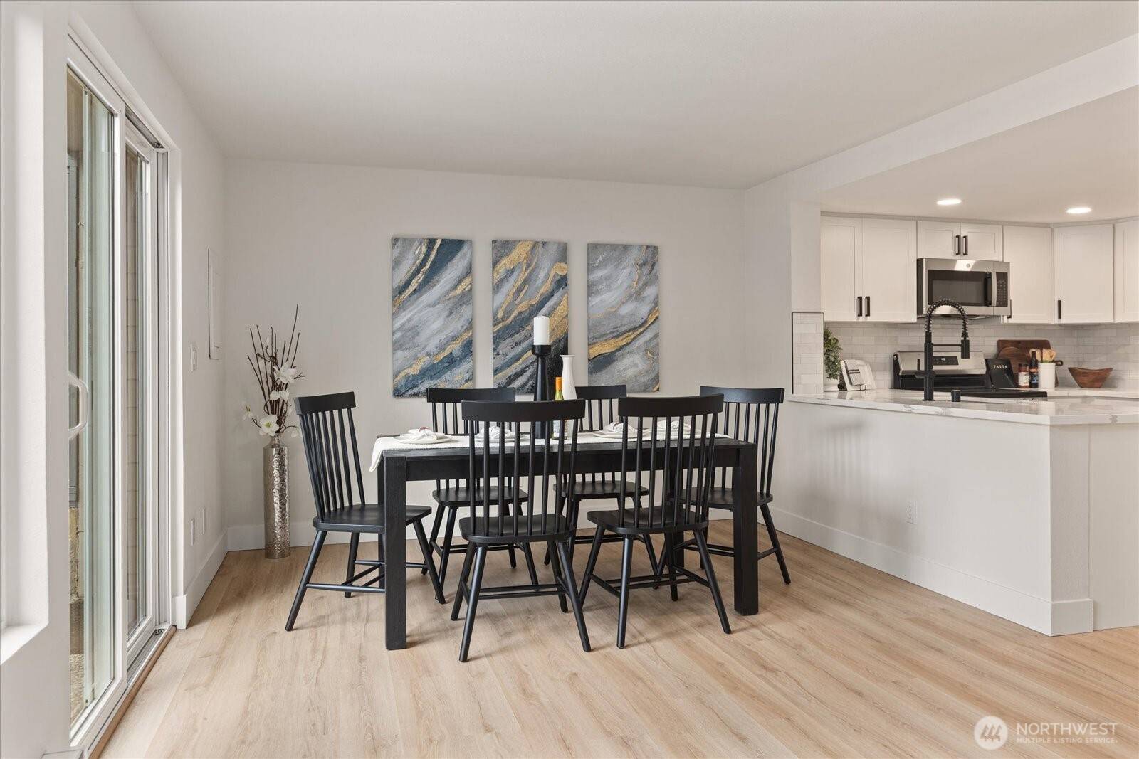 1035 156th AVE NE #33T, Bellevue, WA 98007