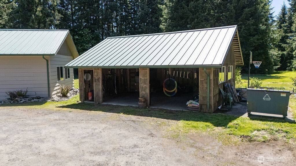 1399 Mora RD, Forks, WA 98331