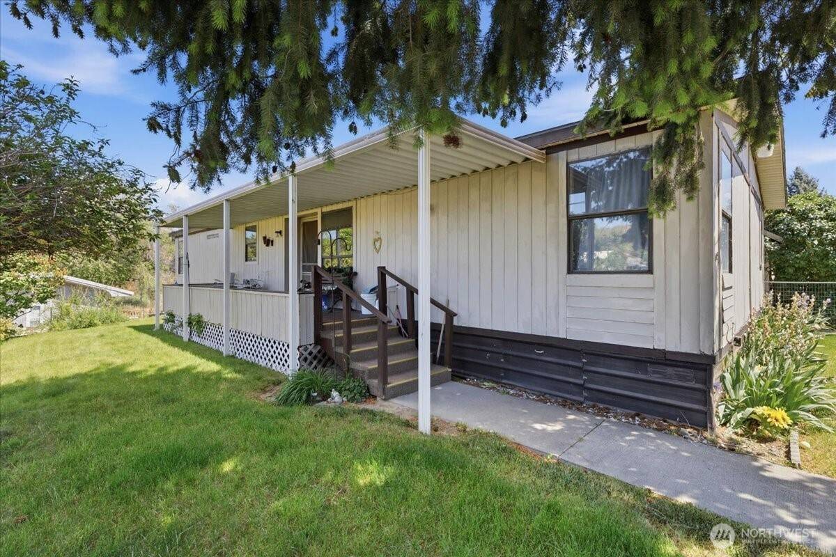 415 Sunny DR, Electric City, WA 99123