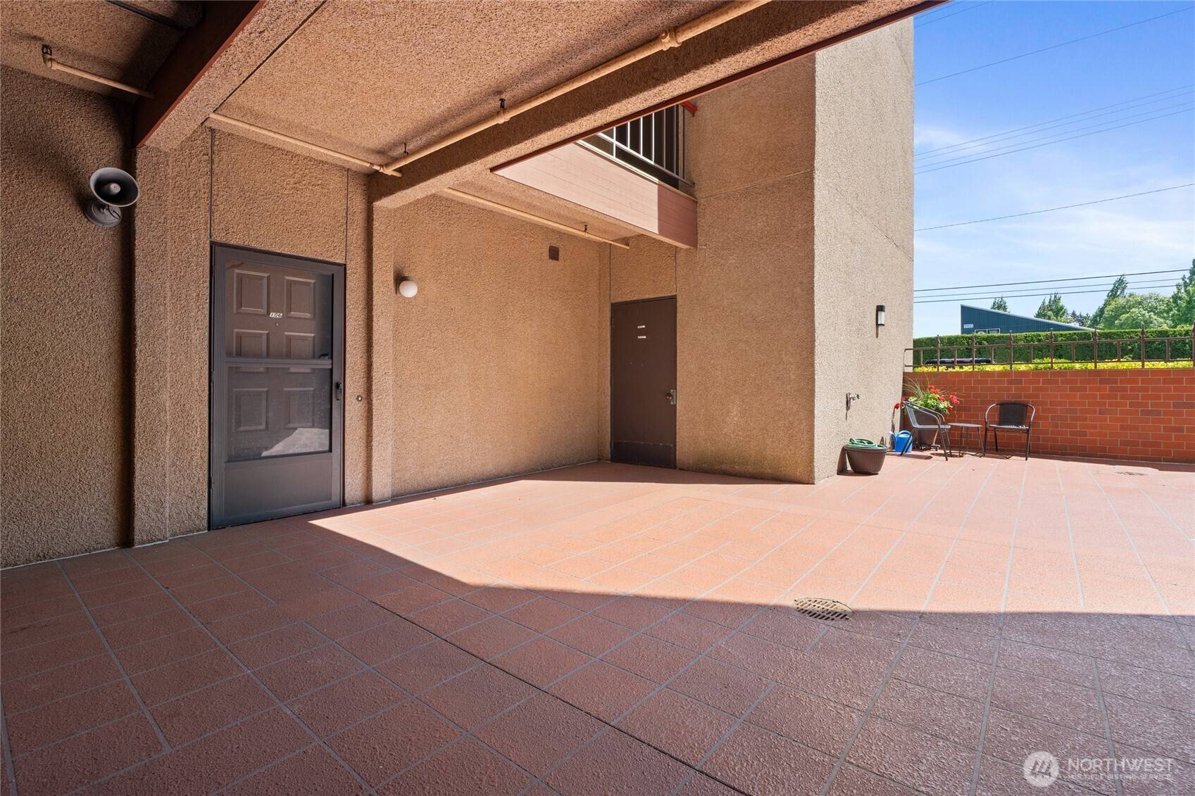 1902 Bridgeport WAY W #106, University Place, WA 98466