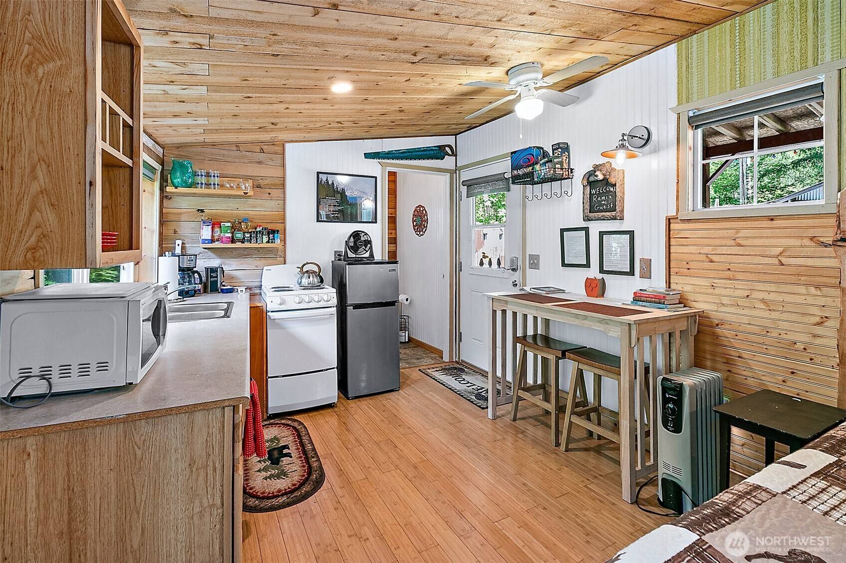 131 Nisqually WAY, Ashford, WA 98304