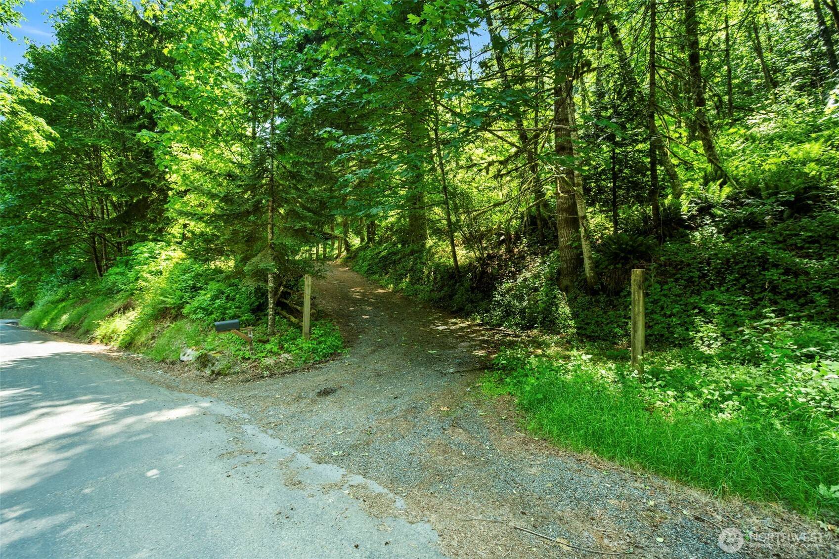 400 N Dubois RD, Ariel, WA 98603