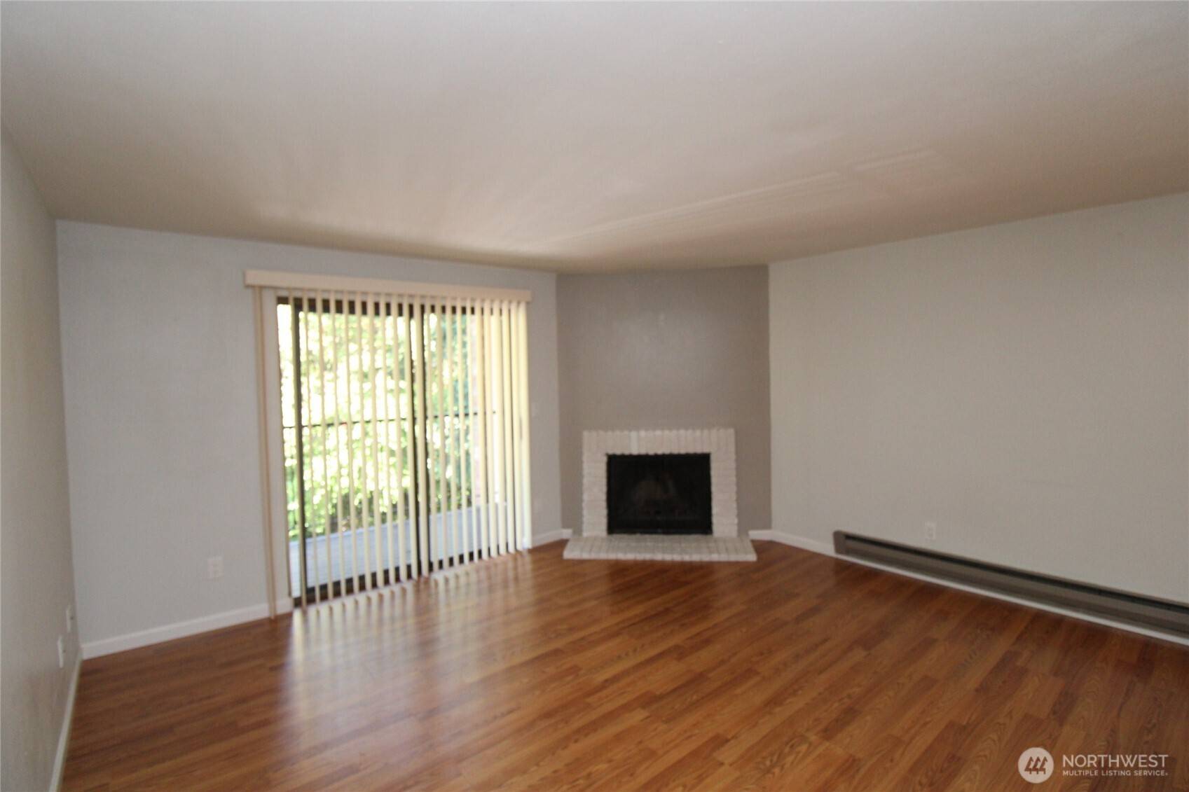 4501 Grandview DR W #T304, Tacoma, WA 98466